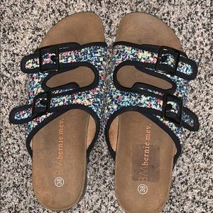 BM sandals
